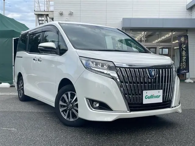 2021 Toyota Esquire Gi - photo 1 2021 Toyota Esquire Gi Pearl Van for sale, Japanese used car export - photo 1 of 24 | GULJI TRADERS