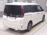 2021 Toyota Esquire Gi Premium P Black Tail 4WD Pearl Van for sale, Japanese used car export - photo 2 of 13 | GULJI TRADERS