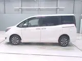 2021 Toyota Esquire Gi Premium P Black Tail 4WD Pearl Van for sale, Japanese used car export - photo 4 of 13 | GULJI TRADERS