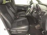 2021 Toyota Esquire 4WD Gi Premium Package Black Tailored Pearl Van for sale, Japanese used car export - photo 5 of 13 | GULJI TRADERS