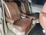 2010 Toyota Estima Aeras G Edition Pearl Van for sale, Japanese used car export - photo 9 of 20 | GULJI TRADERS