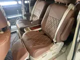 2010 Toyota Estima Aeras G Edition Pearl Van for sale, Japanese used car export - photo 15 of 20 | GULJI TRADERS
