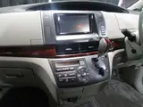 2010 Toyota Estima 2.4 Aeras G Edition Pearl Van for sale, Japanese used car export - photo 58 of 80 | GULJI TRADERS