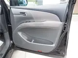 2010 Toyota Estima Aeras 4WD Black Van for sale, Japanese used car export - photo 28 of 46 | GULJI TRADERS