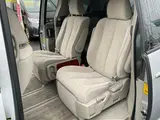 2010 Toyota Estima Aeras G Edition Silver Van for sale, Japanese used car export - photo 16 of 50 | GULJI TRADERS