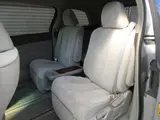 2011 Toyota Estima 2.4 Aeras G Edition Silver Van for sale, Japanese used car export - photo 13 of 19 | GULJI TRADERS