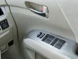 2011 Toyota Estima X 8-seater, navigation system, TV, non-smoking Silver Van for sale, Japanese used car export - photo 17 of 50 | GULJI TRADERS