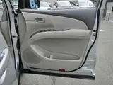 2011 Toyota Estima X 8-seater, navigation system, TV, non-smoking Silver Van for sale, Japanese used car export - photo 28 of 50 | GULJI TRADERS
