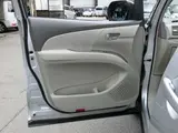 2011 Toyota Estima X 8-seater, navigation system, TV, non-smoking Silver Van for sale, Japanese used car export - photo 36 of 50 | GULJI TRADERS