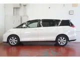 2011 Toyota Estima 2.4 G Side Lift-Up Seat Equipped Vehicle 4WD Pearl Van for sale, Japanese used car export - photo 8 of 24 | GULJI TRADERS