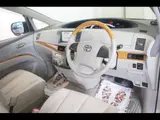 2011 Toyota Estima 2.4 G Side Lift-Up Seat Equipped Vehicle 4WD Pearl Van for sale, Japanese used car export - photo 15 of 24 | GULJI TRADERS