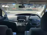 2012 Toyota Estima 2.4 Aeras, 7-seater, with flip-down monitor Pearl Van for sale, Japanese used car export - photo 26 of 59 | GULJI TRADERS