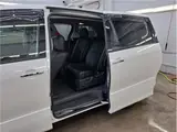2012 Toyota Estima 2.4 Aeras G-ED Pearl Van for sale, Japanese used car export - photo 8 of 20 | GULJI TRADERS