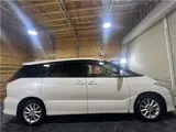 2012 Toyota Estima Aeras 4WD White Van for sale, Japanese used car export - photo 7 of 42 | GULJI TRADERS