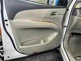 2012 Toyota Estima Aeras 4WD White Van for sale, Japanese used car export - photo 16 of 42 | GULJI TRADERS