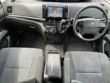 2012 Toyota Estima 2400 Aeras 5-door DCVT 2WD 7-seater Pearl Van for sale, Japanese used car export - photo 3 of 20 | GULJI TRADERS