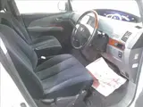 2012 Toyota Estima 2.4 Aeras G Edition Pearl Van for sale, Japanese used car export - photo 4 of 8 | GULJI TRADERS