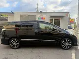 2013 Toyota Estima 2.4 Aeras Premium Edition Black Van for sale, Japanese used car export - photo 4 of 37 | GULJI TRADERS