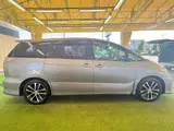 2013 Toyota Estima AERAS Other Van for sale, Japanese used car export - photo 17 of 20 | GULJI TRADERS