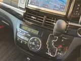 2013 Toyota Estima Aeras Premium Edition Other Van for sale, Japanese used car export - photo 13 of 24 | GULJI TRADERS