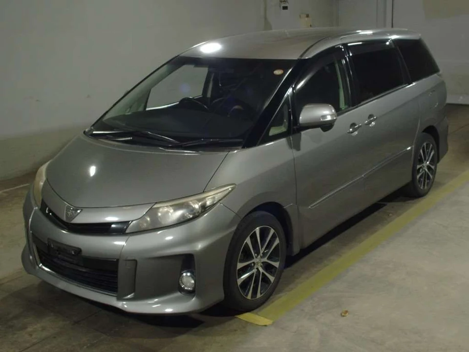 2013 Toyota Estima 4WD Sedan for sale, Japanese used car export - photo 1 of 2 | GULJI TRADERS