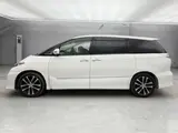 2013 Toyota Estima Aeras Premium Edition Pearl Van for sale, Japanese used car export - photo 5 of 15 | GULJI TRADERS