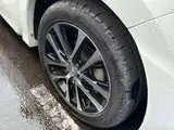 2013 Toyota Estima Aeras Premium Edition Pearl Van for sale, Japanese used car export - photo 11 of 15 | GULJI TRADERS