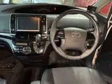 2013 Toyota Estima Aeras Premium Edition Pearl Van for sale, Japanese used car export - photo 6 of 8 | GULJI TRADERS
