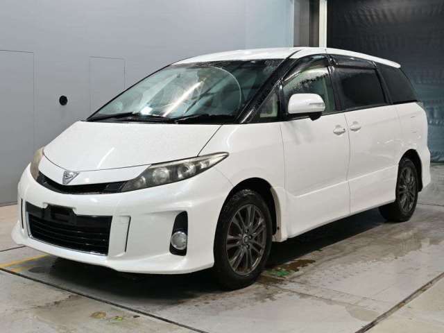 2013 Toyota Estima 4WD - photo 1 2013 Toyota Estima 4WD Sedan for sale, Japanese used car export - photo 1 of 12 | GULJI TRADERS
