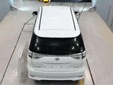 2013 Toyota Estima 4WD Sedan for sale, Japanese used car export - photo 8 of 12 | GULJI TRADERS