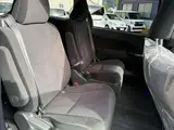 2013 Toyota Estima 2.4 Aeras Pearl Van for sale, Japanese used car export - photo 18 of 24 | GULJI TRADERS