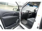 2015 Toyota Estima Aeras Premium Edition Pearl Van for sale, Japanese used car export - photo 71 of 80 | GULJI TRADERS