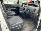 2015 Toyota Estima Aeras Premium Edition Pearl Van for sale, Japanese used car export - photo 4 of 12 | GULJI TRADERS