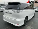 2015 Toyota Estima Aeras Premium Edition Pearl Van for sale, Japanese used car export - photo 6 of 12 | GULJI TRADERS
