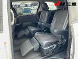 2015 Toyota Estima Aeras Premium Edition Pearl Van for sale, Japanese used car export - photo 10 of 12 | GULJI TRADERS
