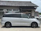 2015 Toyota Estima Aeras Premium Edition Silver Van for sale, Japanese used car export - photo 4 of 9 | GULJI TRADERS
