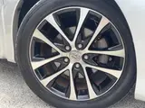 2015 Toyota Estima Aeras Premium Edition Silver Van for sale, Japanese used car export - photo 9 of 9 | GULJI TRADERS