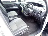 2016 Toyota Estima 2.4 Aeras Premium Pearl Van for sale, Japanese used car export - photo 27 of 35 | GULJI TRADERS