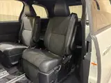2016 Toyota Estima AERAS PREMIUM Pearl Van for sale, Japanese used car export - photo 34 of 50 | GULJI TRADERS