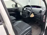 2016 Toyota Estima Aeras Premium Edition Pearl Van for sale, Japanese used car export - photo 6 of 12 | GULJI TRADERS