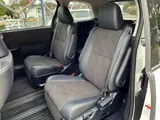 2016 Toyota Estima Aeras Premium Edition_WPSD [AIS completed] Pearl Van for sale, Japanese used car export - photo 13 of 28 | GULJI TRADERS