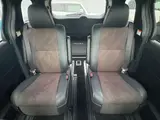 2016 Toyota Estima Aeras Premium Blue Van for sale, Japanese used car export - photo 44 of 50 | GULJI TRADERS