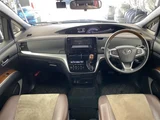 2016 Toyota Estima G 4WD Sedan for sale, Japanese used car export - photo 3 of 24 | GULJI TRADERS
