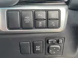 2016 Toyota Estima Aeras Premium G 4WD Pearl Van for sale, Japanese used car export - photo 9 of 24 | GULJI TRADERS