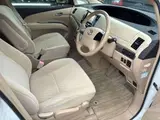 2016 Toyota Estima X 4WD Pearl Van for sale, Japanese used car export - photo 5 of 12 | GULJI TRADERS