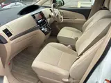 2016 Toyota Estima X 4WD Pearl Van for sale, Japanese used car export - photo 9 of 12 | GULJI TRADERS