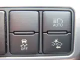 2016 Toyota Estima Aeras Premium-G Pearl Van for sale, Japanese used car export - photo 18 of 28 | GULJI TRADERS