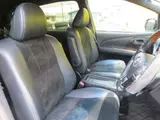 2016 Toyota Estima Aeras Premium-G Pearl Van for sale, Japanese used car export - photo 20 of 28 | GULJI TRADERS
