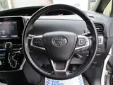2016 Toyota Estima 2.4 Aeras Premium Pearl Van for sale, Japanese used car export - photo 12 of 24 | GULJI TRADERS