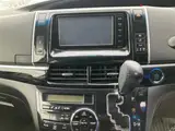 2016 Toyota Estima Aeras Premium Edition Pearl Van for sale, Japanese used car export - photo 6 of 10 | GULJI TRADERS